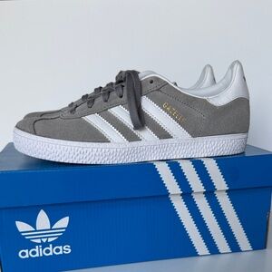 Adidas Kids’ Gazelle Low Top Sneaker | Gray and White | Size 3